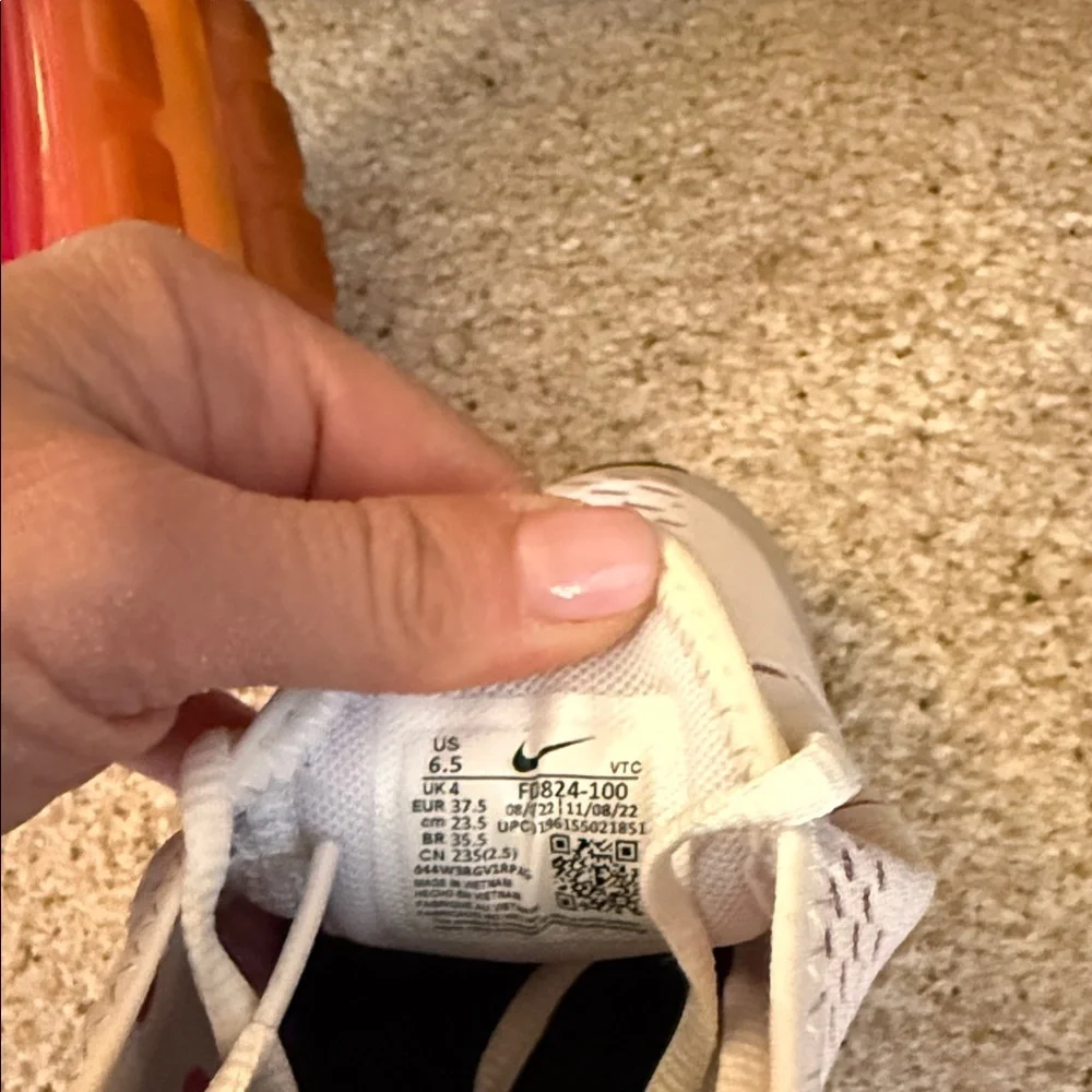 Nike Air Max 270 White Pink Orange Sneakers - Picture 5 of 6